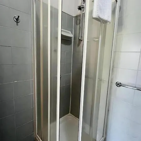 Due Portoni מלון