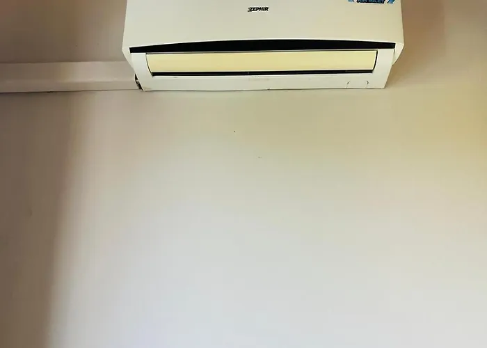 Отель Due Portoni Кастель Сан Петро Терме